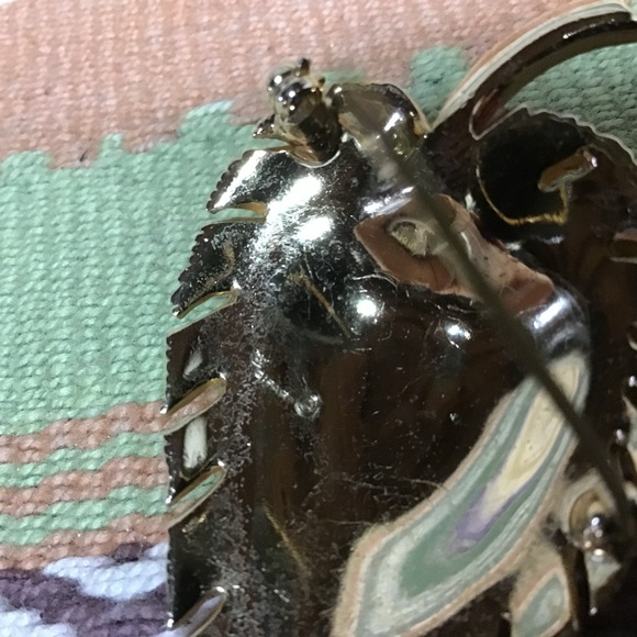 Crown Trifari 1956 AB Rhinestone Pave Leaf Brooch Gold Plate Nice Condition Rare - Picture 2 of 5